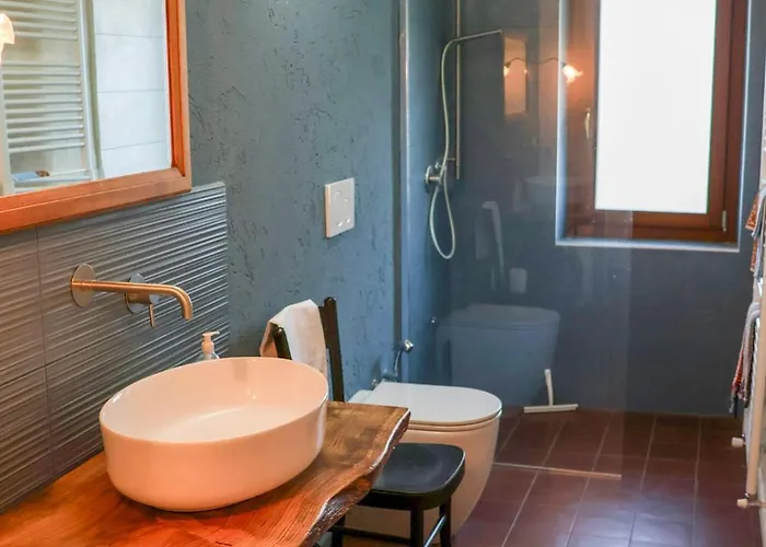 Casa Del Canton Tatil Evi Soglio (Genoa)